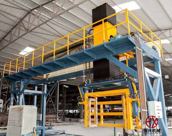 毛坯翻(fan)轉吊具-免蒸泡(pao)沫混凝土砌塊(kuài)生産線設備