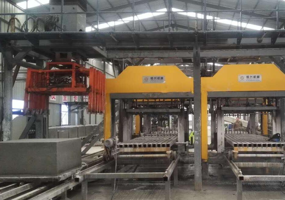 免蒸(zheng)加氣塊(kuài)設備 水(shuǐ)泥發泡(pào)砌塊設(she)備視頻(pín)