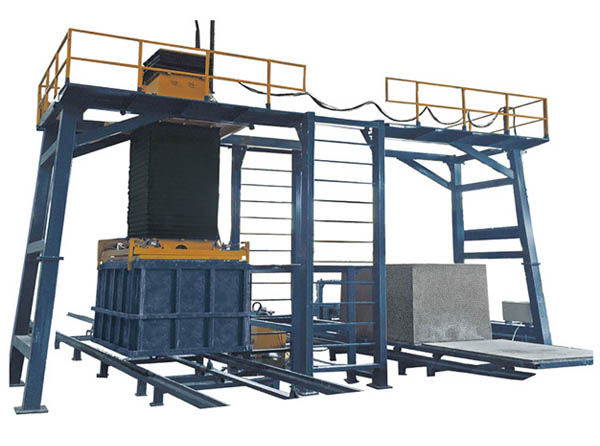 陶(tao)粒加氣(qi)塊自動(dòng)脫模機(ji)