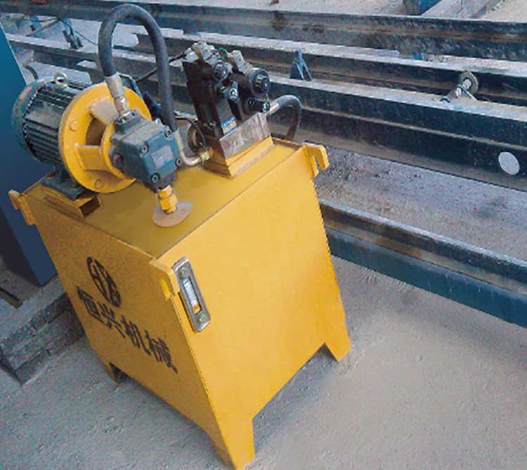 送模裝置(zhi)及液壓站(zhàn)