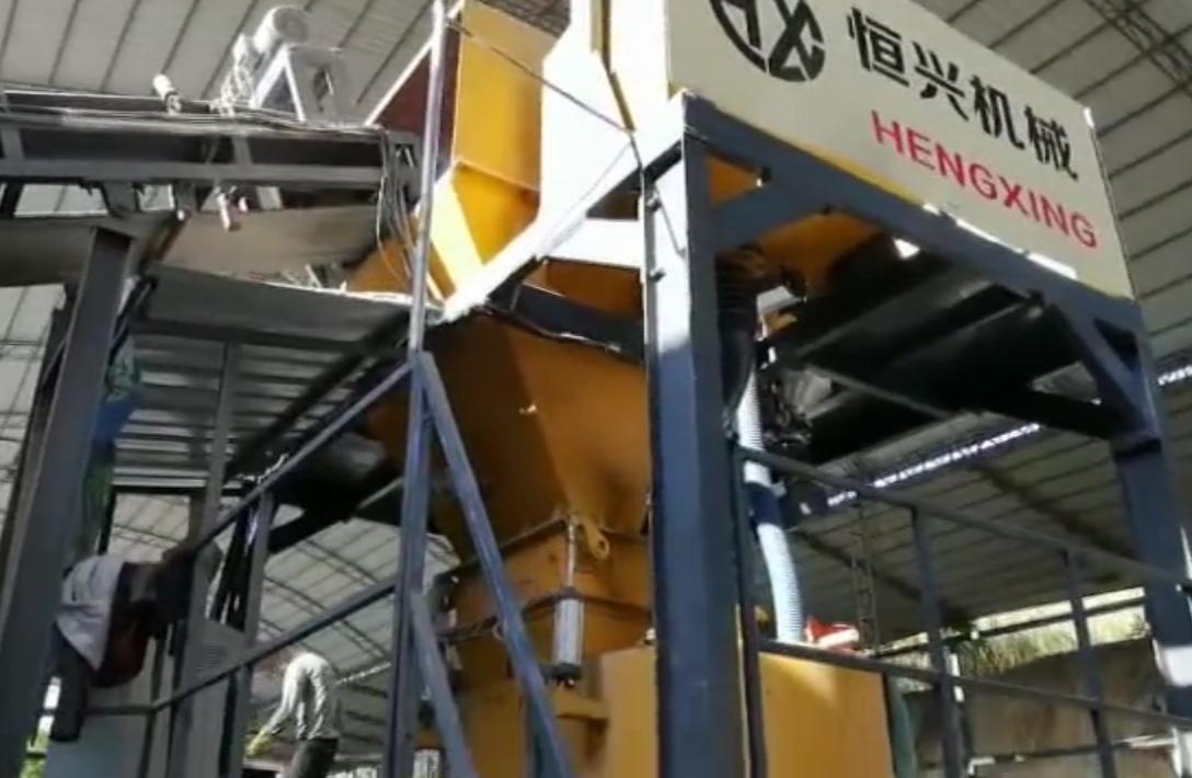 免(mian)蒸加氣(qi)塊設備(bei) 免蒸加(jiā)氣磚生(sheng)産線現(xian)場視頻(pin)